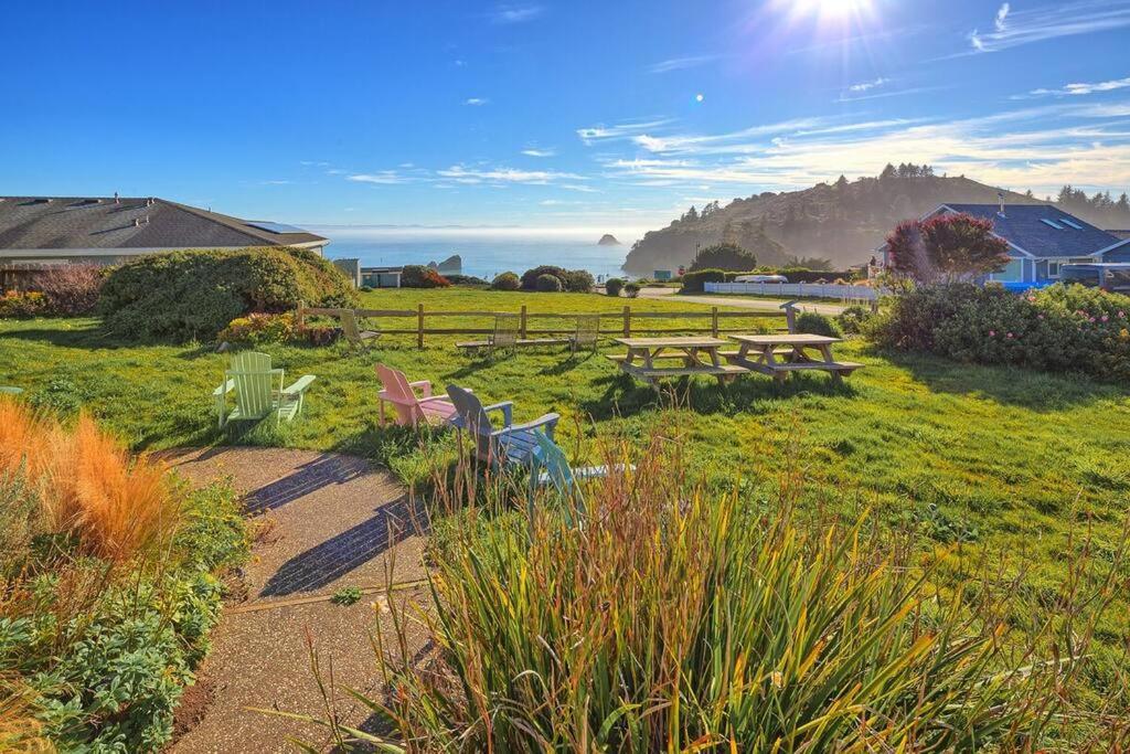 Ocean View Village Condo With Trails To Beaches Trinidad Eksteriør bilde